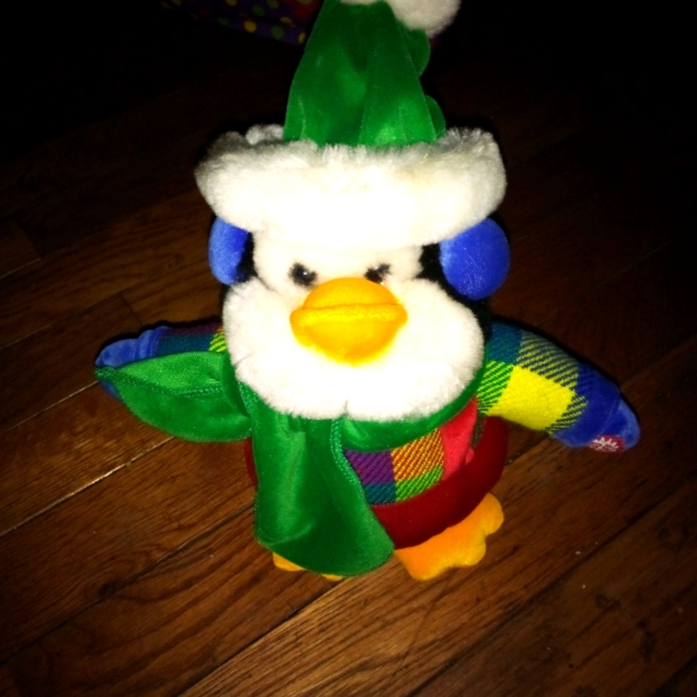 Animated Christmas penguin